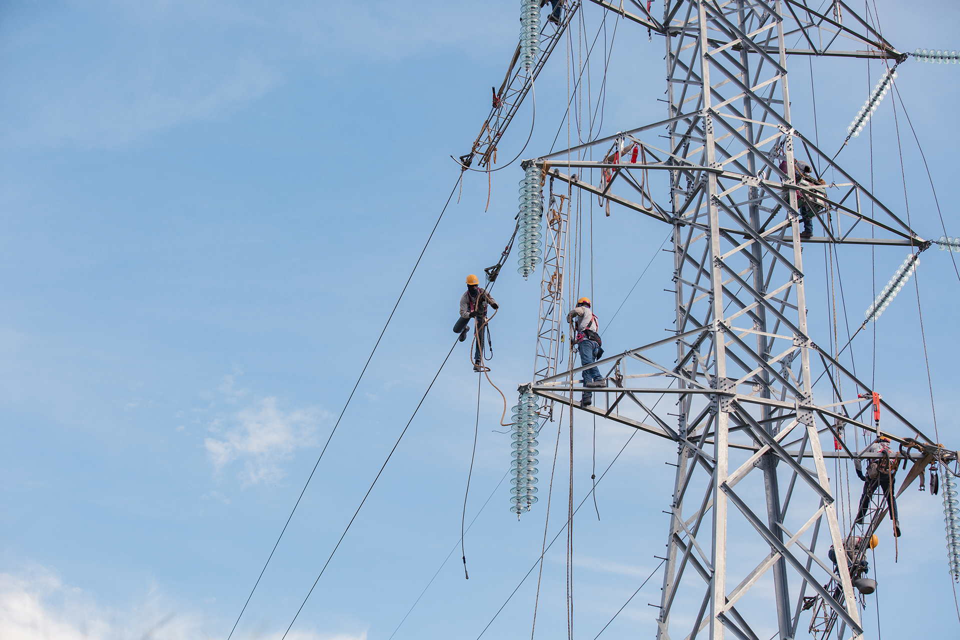 imagen torres de energía ESSA imagen torres de energía ESSA